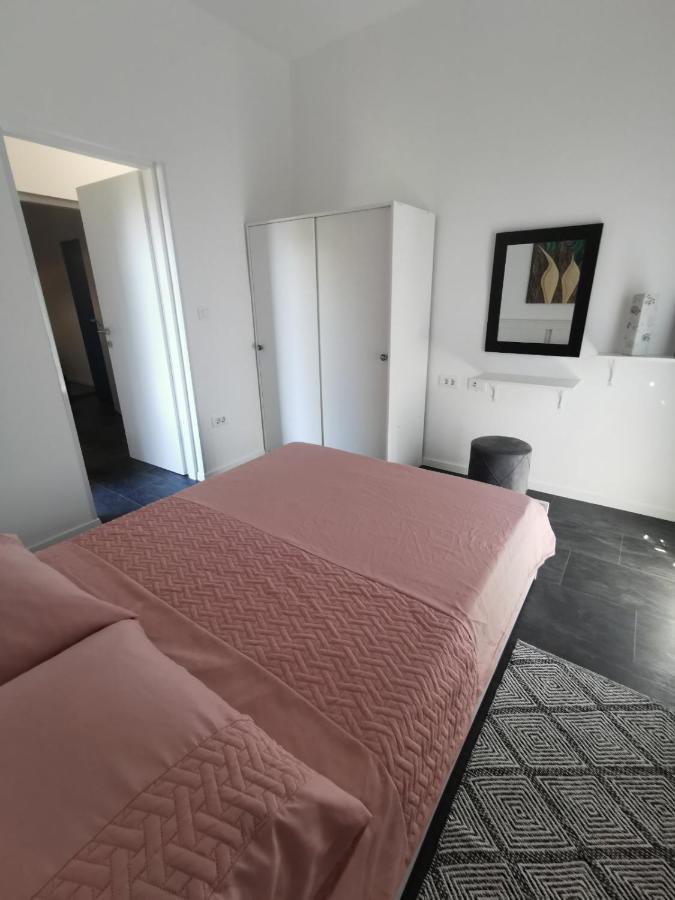 Oasis In The City Near Amfiteatar,Free Parking And Free Wi-Fi Pula Exterior photo